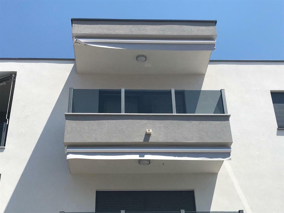 Luxury View Apartments 로고즈니차 외부 사진