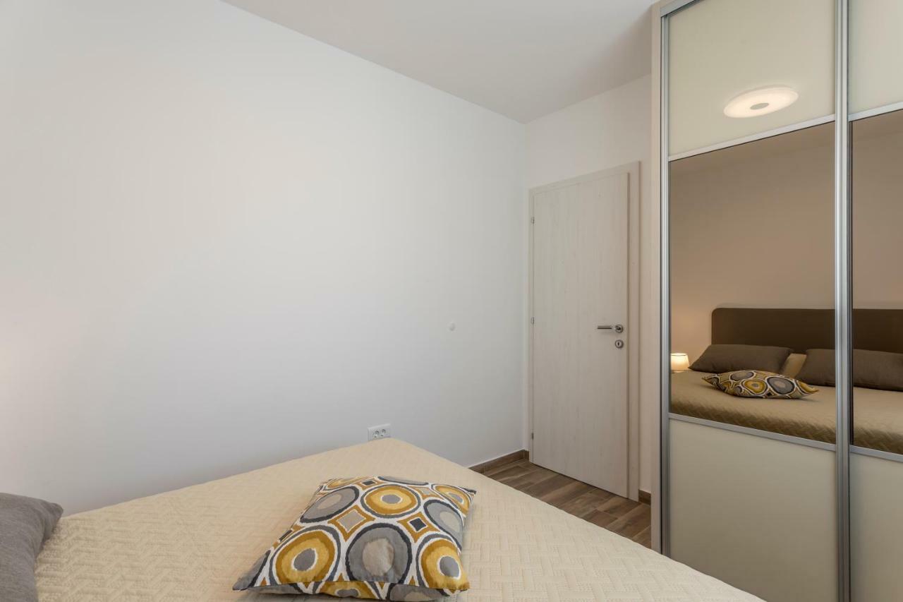 Luxury View Apartments 로고즈니차 외부 사진